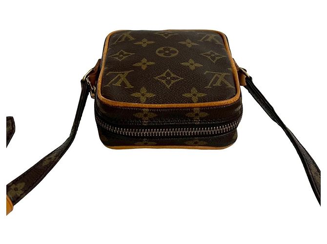 Borsa a Spalla Mini Danube in Pelle Monogram Louis Vuitton Marrone - vista 4