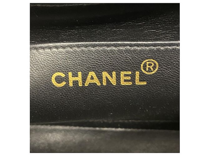 Borsa a Spalla Chanel Diana Matelassé con Catena Nero - vista 5