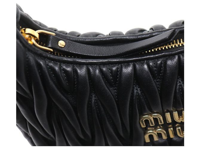Borsa a spalla piccola Miu Wonder Matelassé in pelle Miu Miu Nero - vista 5