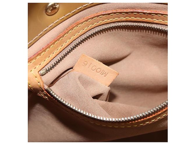 Borsa Reade Monogram Vernis PM di Louis Vuitton Marrone - vista 7