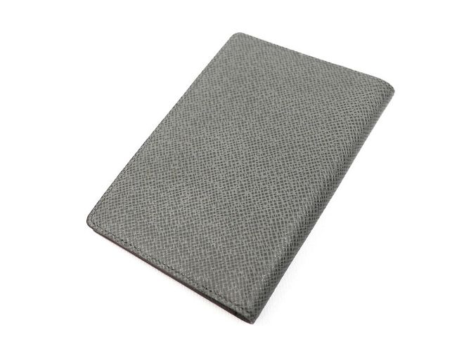 Funda para pasaporte de cuero Taiga Louis Vuitton Castaño - vista 2