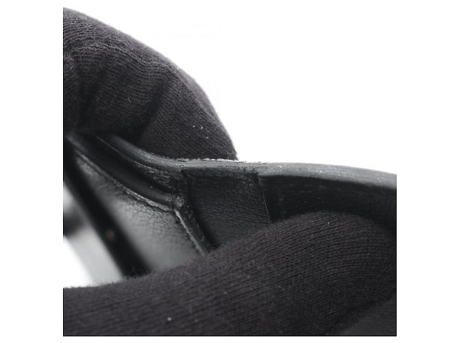 Hermès Iliad Compact Tri-fold Wallet Black - view 9