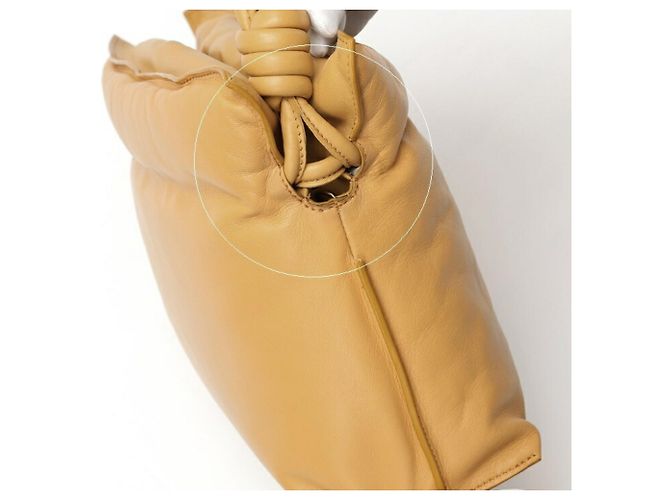 Borsa a Spalla Puffer Flamenco di Loewe Cammello - vista 6