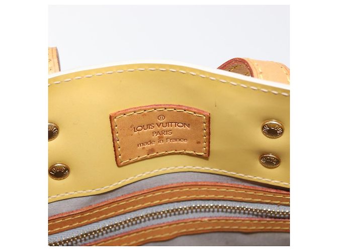 Borsa Reade Monogram Vernis PM di Louis Vuitton Beige - vista 6