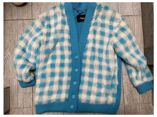 Fendi Karierte Pelzjacke in Hellblau und Weiß - Ansicht 2