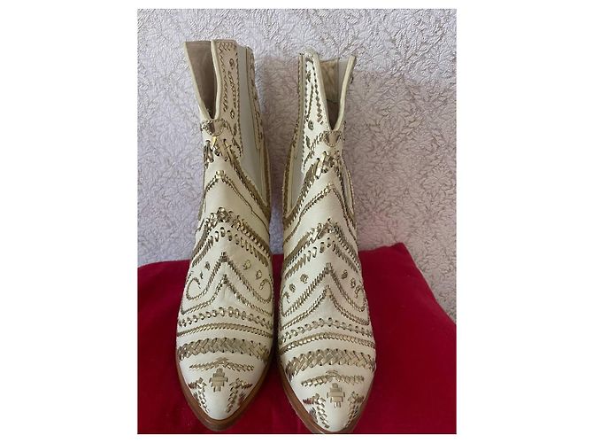 Autre Marque Botines de cuero blanco con adornos dorados - vista 3
