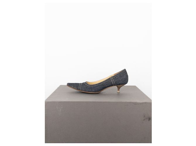 Miu Miu Tacones Kitten de Denim con Punta Cuadrada de los Años 2000 Azul - vista 3