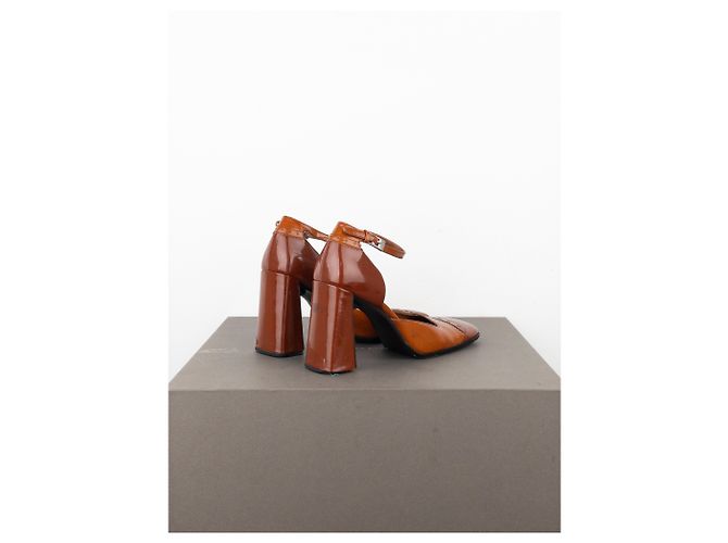 Décolleté brogue a punta quadrata Prada AW99 Marrone - vista 2