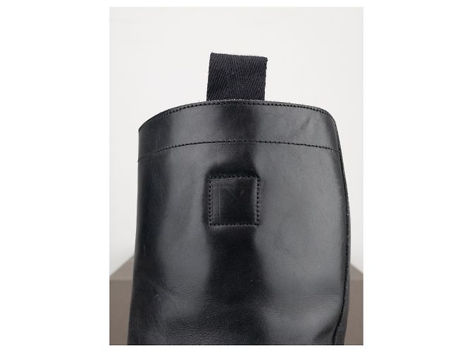 Botas de combate biker 'Peco' de punta afilada Miu Miu AW01 Negro - vista 8