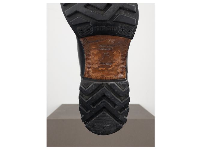 Botas de combate biker 'Peco' de punta afilada Miu Miu AW01 Negro - vista 9