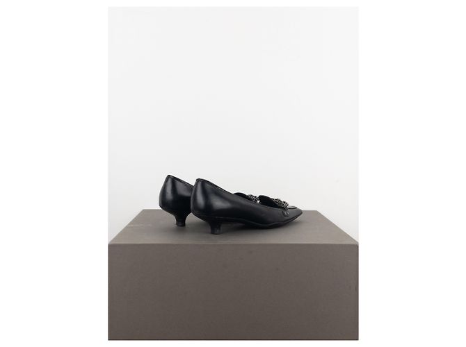Prada Mocassini con Punta Quadrata e Catena degli Anni 2000 Nero - vista 2