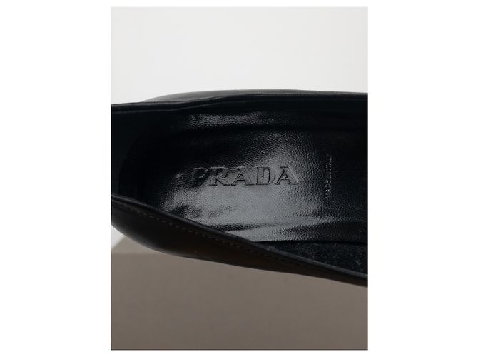 Prada Mocassini con Punta Quadrata e Catena degli Anni 2000 Nero - vista 9