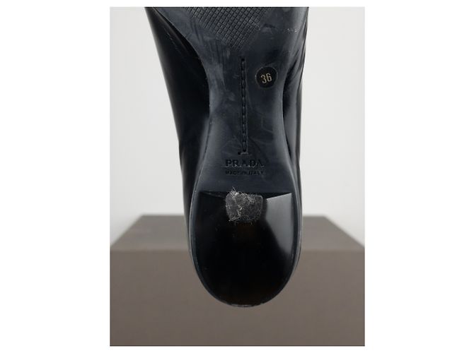 Prada Pumps mit spitzem Absatz aus den 2000er Jahren Schwarz - Ansicht 10