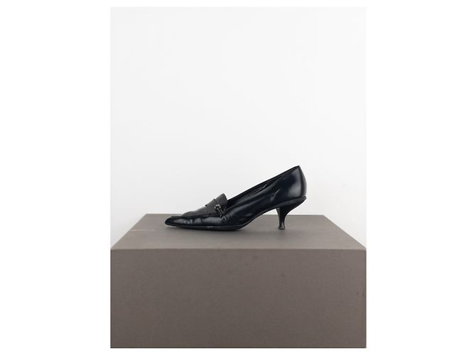 Prada Pumps mit spitzem Absatz aus den 2000er Jahren Schwarz - Ansicht 3
