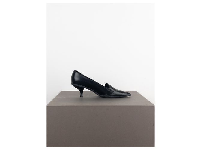 Prada Pumps mit spitzem Absatz aus den 2000er Jahren Schwarz - Ansicht 4