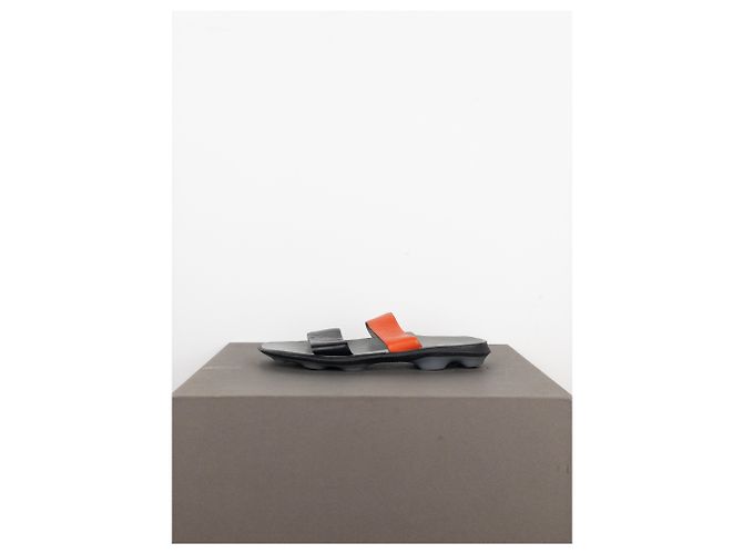 Miu Miu SS99 Sandali con suola a bolla Cleat Nero - vista 3