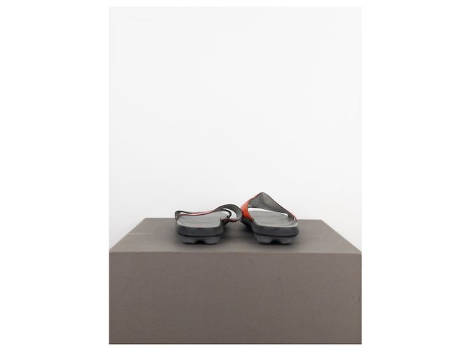 Miu Miu SS99 Sandali con suola a bolla Cleat Nero - vista 6