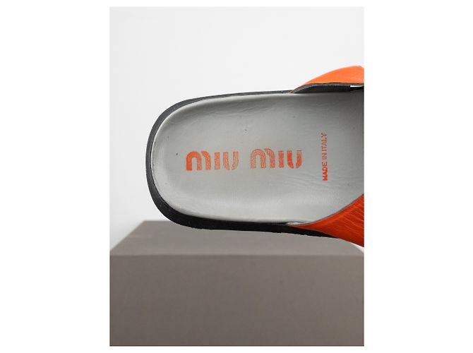 Miu Miu SS99 Sandali con suola a bolla Cleat Nero - vista 8