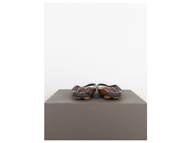 Miu Miu SS99 Sandali con suola a bolla Cleat Nero - vista 4