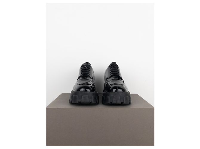 Prada 'Monolith' Derby-Schuhe mit Lug-Sohle Schwarz - Ansicht 5
