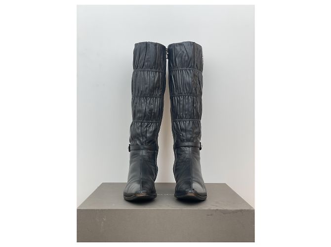 Prada 2000s Knee-High Ruffle Heel Boots Black - view 5