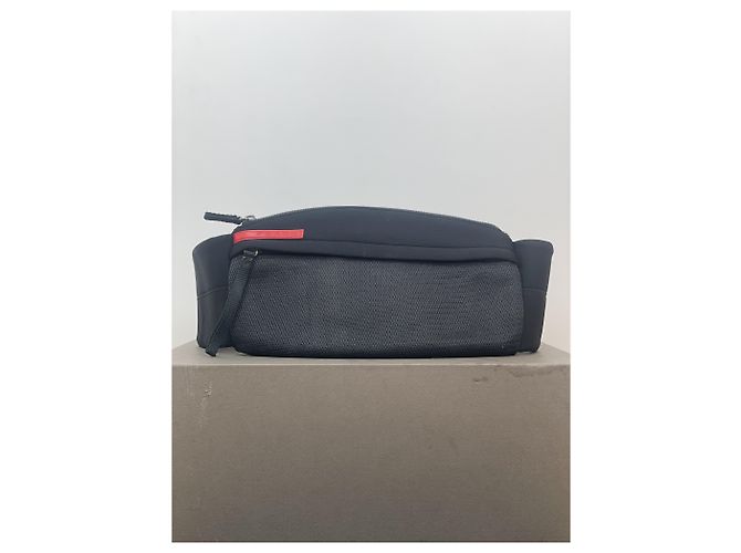 Ceinture sac taille Prada AW99 Linea Rossa avec étiquette rouge Noir - vue 2