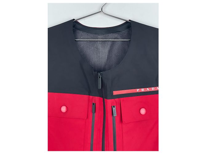 Chaleco cargo corto de shell impermeable Extreme-Tex de Prada Roja - vista 3