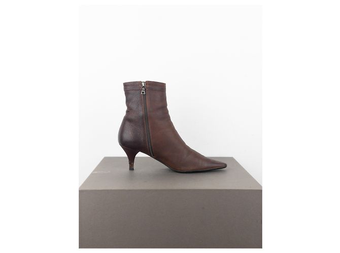 Botines de tacón kitten con punta cuadrada y hebilla de Prada de los 2000 Castaño - vista 4