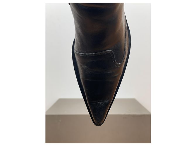 Miu Miu AW99 Kitten Heel Biker Stiefel Schwarz - Ansicht 11