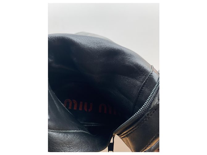 Miu Miu AW99 Kitten Heel Biker Stiefel Schwarz - Ansicht 14