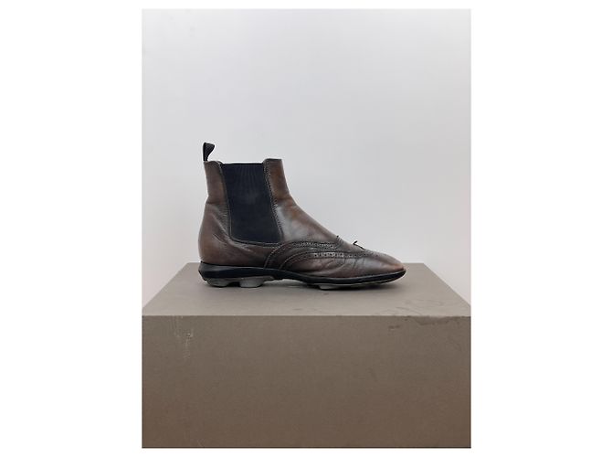 Botas Chelsea brogue de punta cuadrada con suela de picos Miu Miu SS99 Castaño - vista 4
