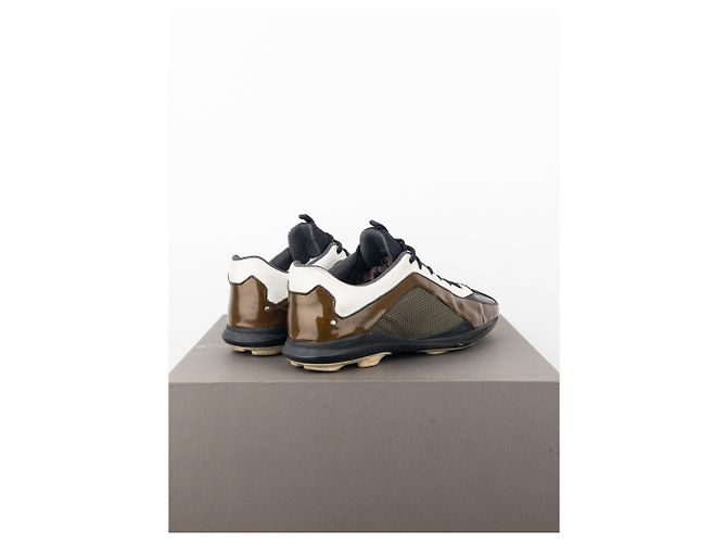 Sneakers ibride con suola a tacchetti Miu Miu AW04 Marrone - vista 2