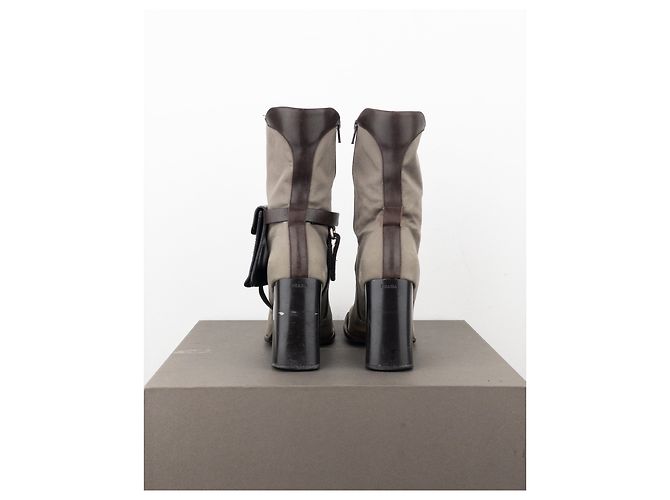 Botas de tobillo de punta cuadrada con bolsillo cargo híbrido Prada AW99 Gris - vista 6