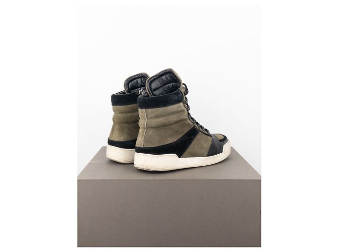 Tênis de cano alto Balmain x H&M AW14 - vista 2