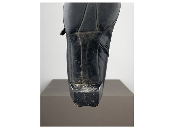 Botines de tacón kitten de punta cuadrada con hebilla deportiva Prada de los 2000 Negro - vista 13