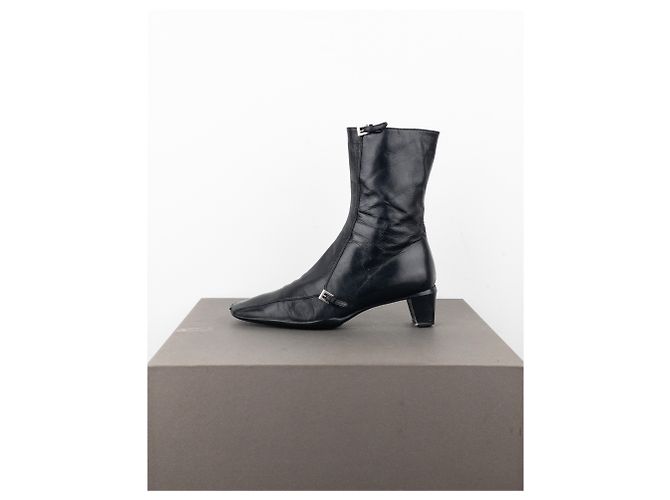 Botines de tacón kitten de punta cuadrada con hebilla deportiva Prada de los 2000 Negro - vista 3