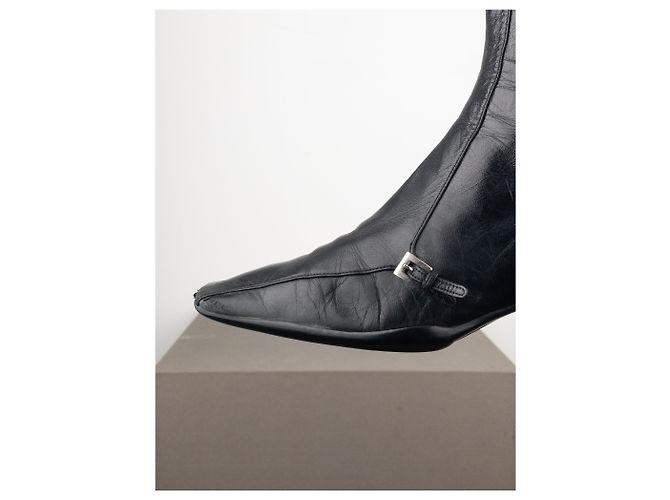 Botines de tacón kitten de punta cuadrada con hebilla deportiva Prada de los 2000 Negro - vista 8