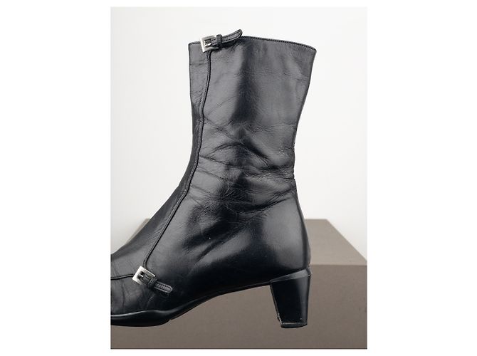 Botines de tacón kitten de punta cuadrada con hebilla deportiva Prada de los 2000 Negro - vista 9