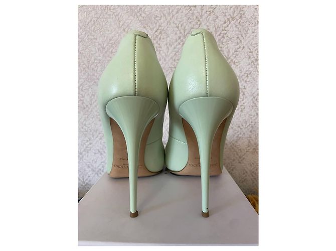 Décolleté in pelle verde chiaro Jimmy Choo - vista 6