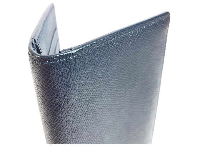 Cartera Larga Brazza en Taiga Louis Vuitton Azul - vista 14