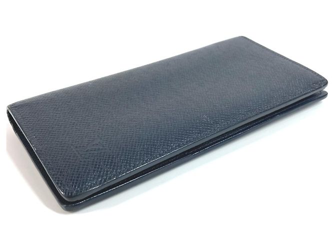 Cartera Larga Brazza en Taiga Louis Vuitton Azul - vista 4