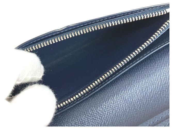 Cartera Larga Brazza en Taiga Louis Vuitton Azul - vista 9