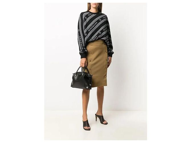Suéter de malha com listras diagonais e logo Givenchy Preto Branco - vista 2