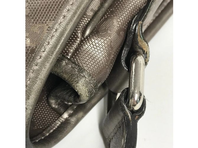 Borsa a tracolla con patta e logo GG stampato di Gucci Metallico - vista 14