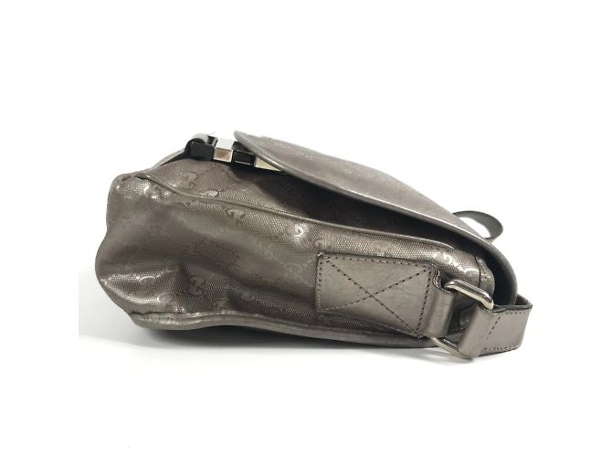 Borsa a tracolla con patta e logo GG stampato di Gucci Metallico - vista 4