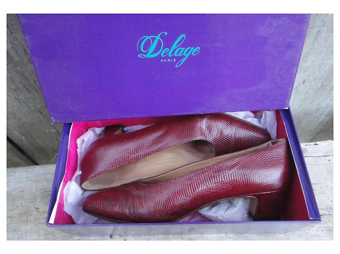 Autre Marque Décolleté Delage Pelle di iguana Rosso Scuro 40 Bordò - vista 3