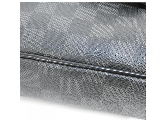 Borsa a spalla Louis Vuitton Damier Graphite Umbrella Nero Damier ebene - vista 3