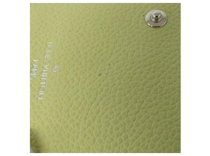 Cartera Claire Monogram Empreinte Louis Vuitton Verde Verde claro - vista 7