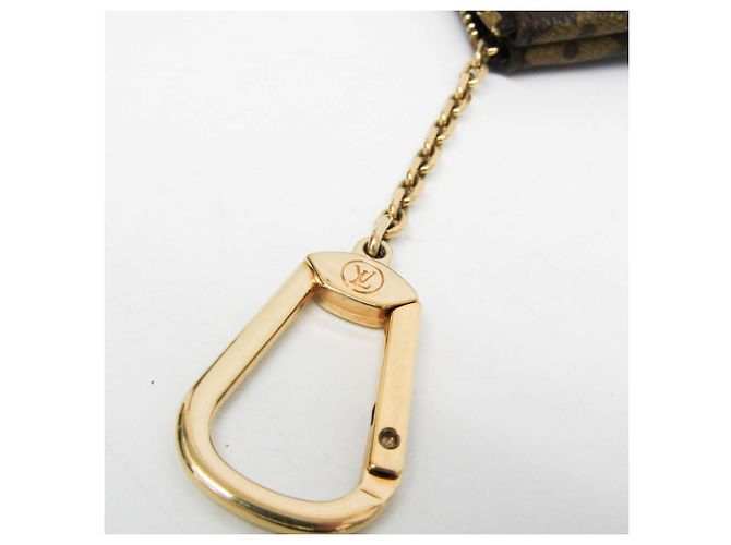 Louis Vuitton Monogram Key Case M62650 Brown - view 7