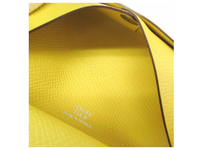 Hermès Tarjetero Calvi Duo de cuero Epsom Hermes Amarillo - vista 9